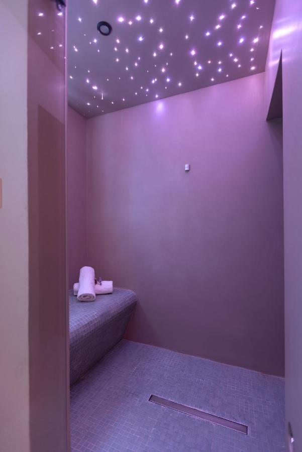 A Truly Wow Experience For Every Guest. The Place Αθήνα Εξωτερικό φωτογραφία